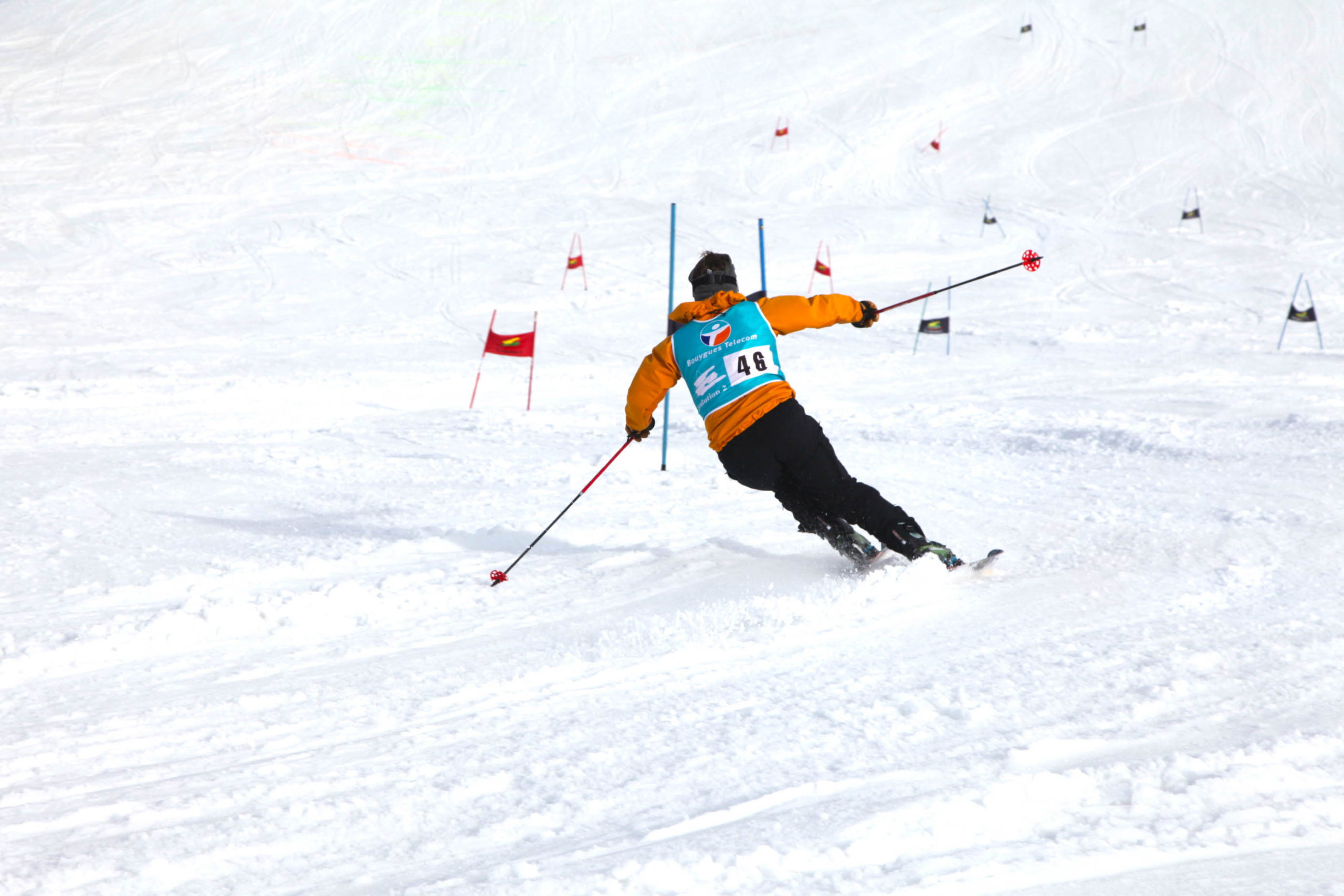 Slalom géant en station de ski